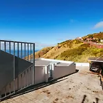 The Cliffhouse By Lovelystay * Fajã da Ovelha