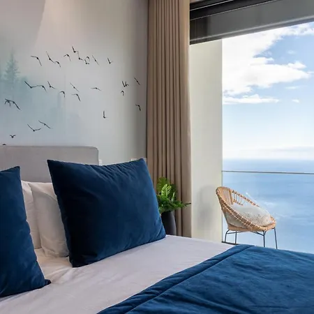 The Cliffhouse By Lovelystay Villa *