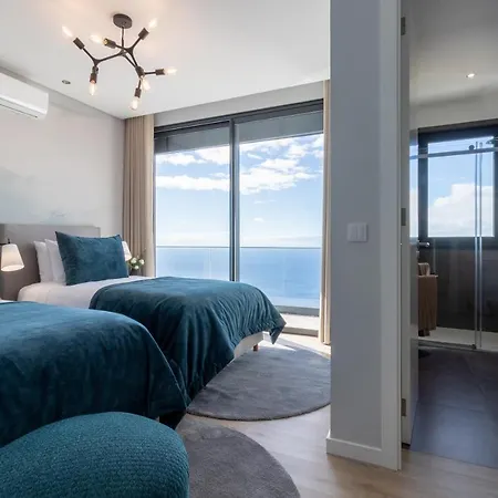 The Cliffhouse By Lovelystay Villa *