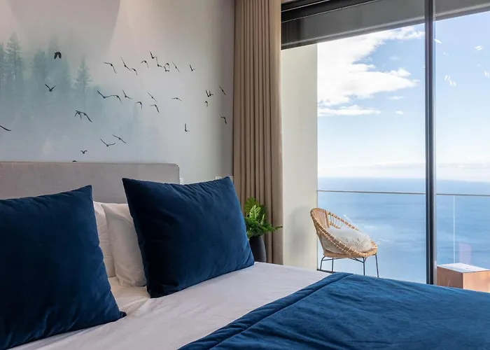 The Cliffhouse By Lovelystay Villa *