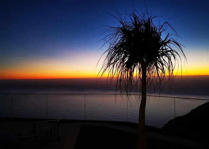 Villa The Cliffhouse By Lovelystay